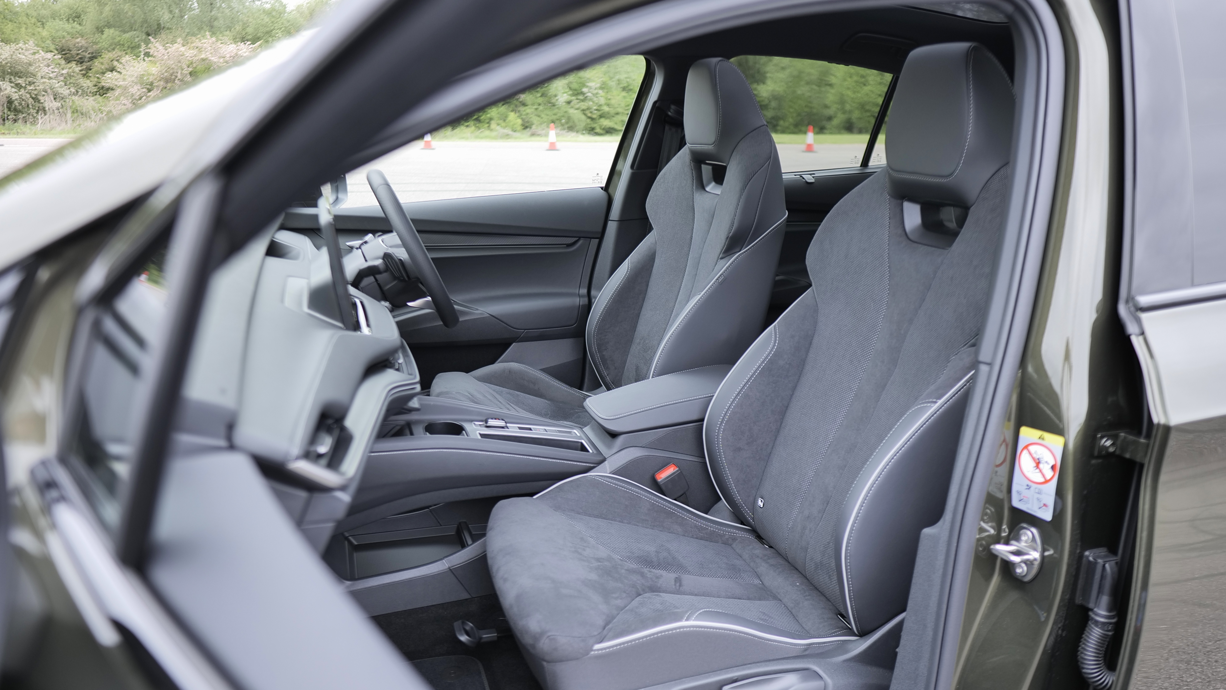 SKODA ENYAQ COUPE 210kW 85 Edition 82kWh 5dr Auto